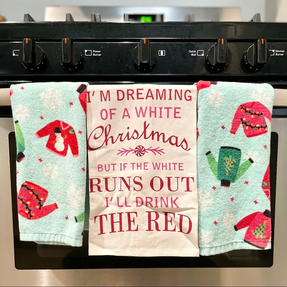 St. Nicholas Square | Christmas Sweater Towels